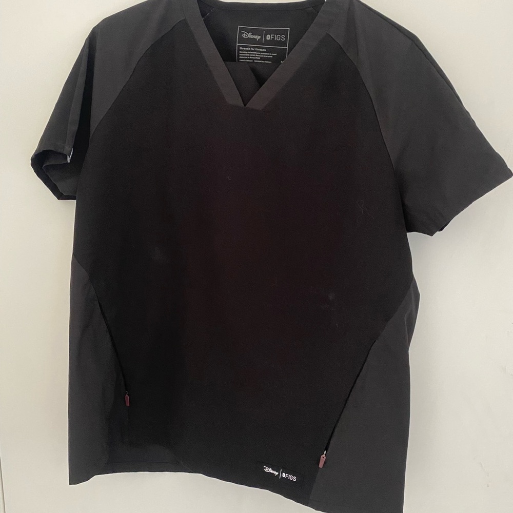 FIGS x Disney scrub top size M